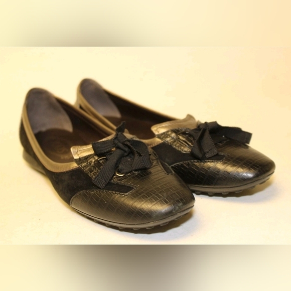 Tod's Gold Black Suede Ballet Flats Comfort Slip On Driving Shoes 8 - Picture 3 of 10
